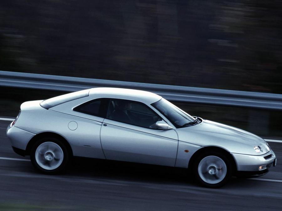  Alfa Romeo GTV (916C) 1995 года  (WW) (фото 25 из 27)